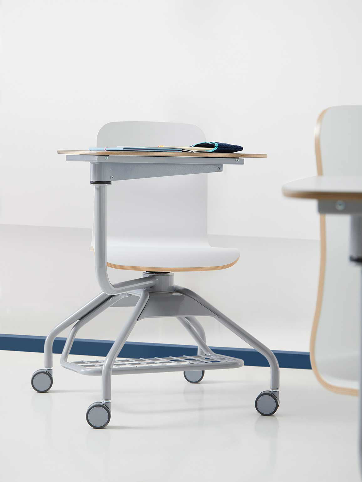 classroom，Writing chair，Federico Giner，Alegre Design，