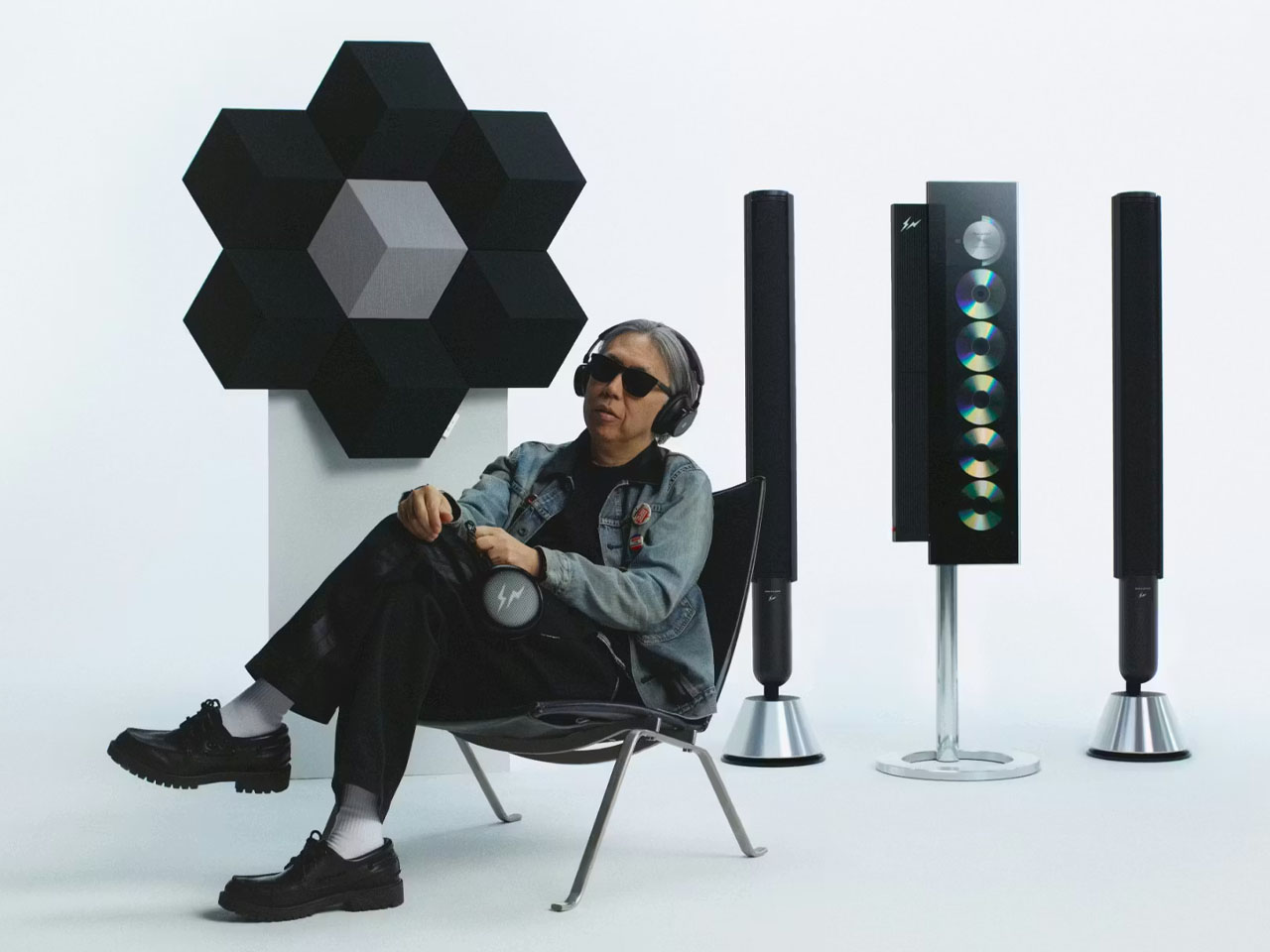 Bang & Olufsen，Beoplay H100，anodic oxidation ，Fragment Design，monochrome aesthetics，