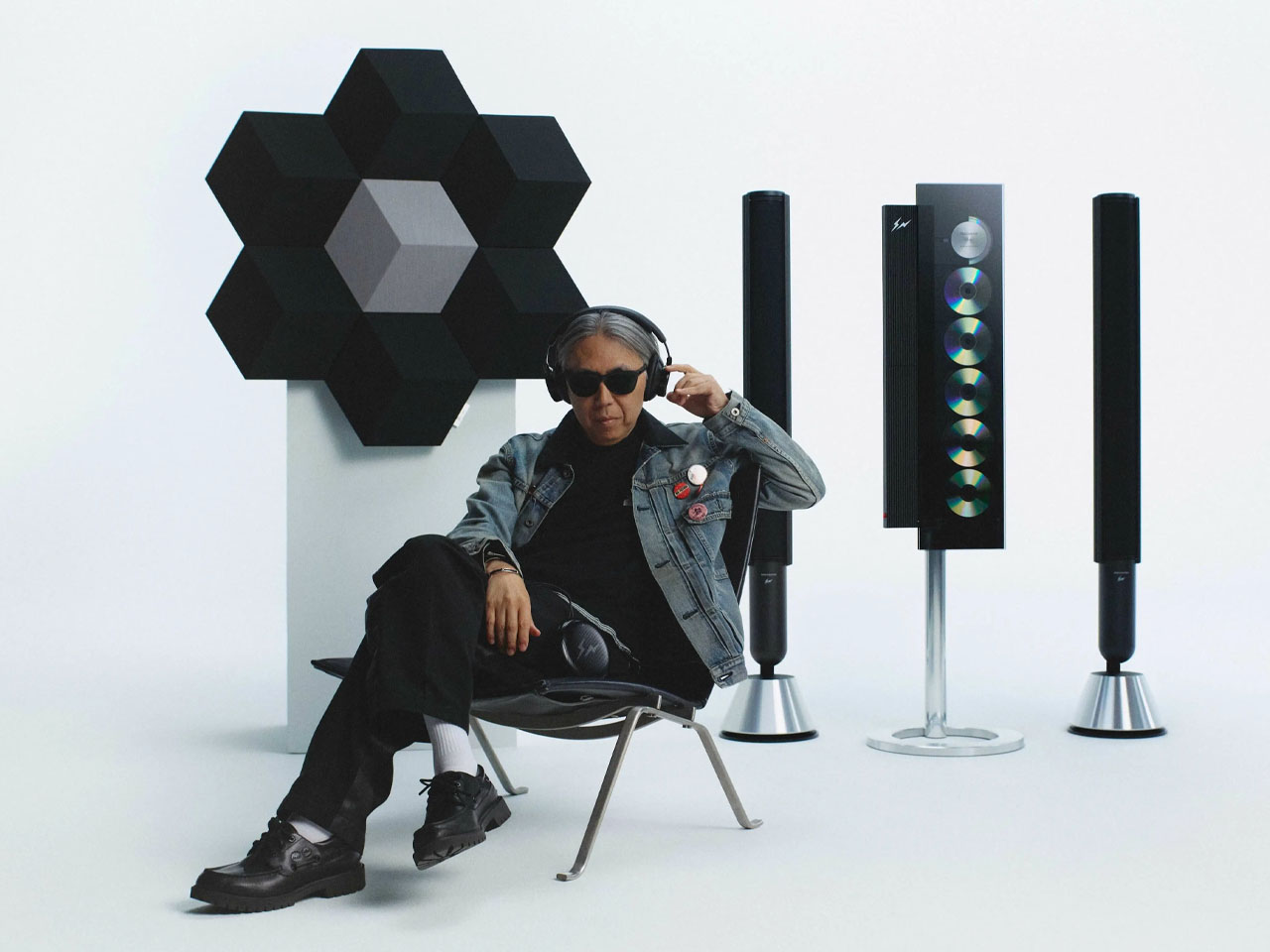 Bang & Olufsen，Beoplay H100，anodic oxidation ，Fragment Design，monochrome aesthetics，