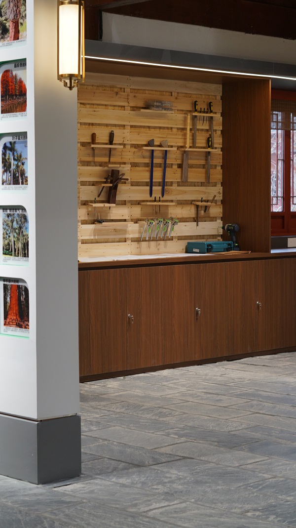 Wood, studio exhibition hall, furniture, antique, stone，