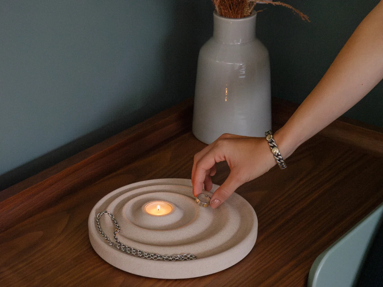 Delicato Tray，Oftwise，Storage tray，Sustainable Stone，Integrated candle holder，