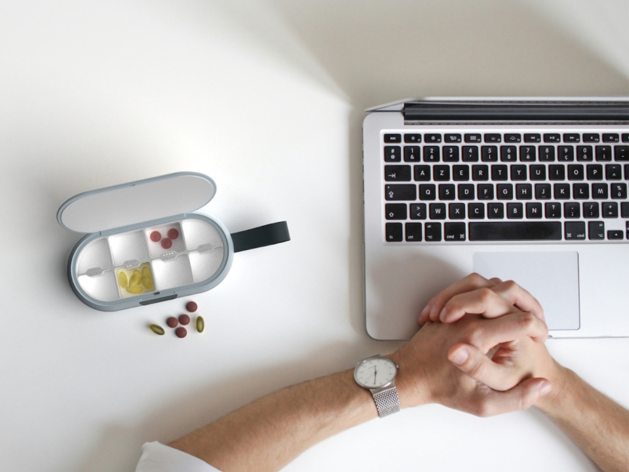 Harmony，Intelligent medicine box，Travel portable，Health management，