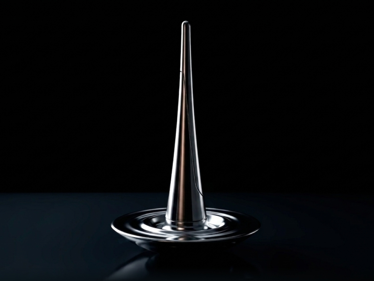 DROP Shoehorn，Alexander Matyuk，Tumbler counterweight structure，Glass texture，Furniture Accessories，