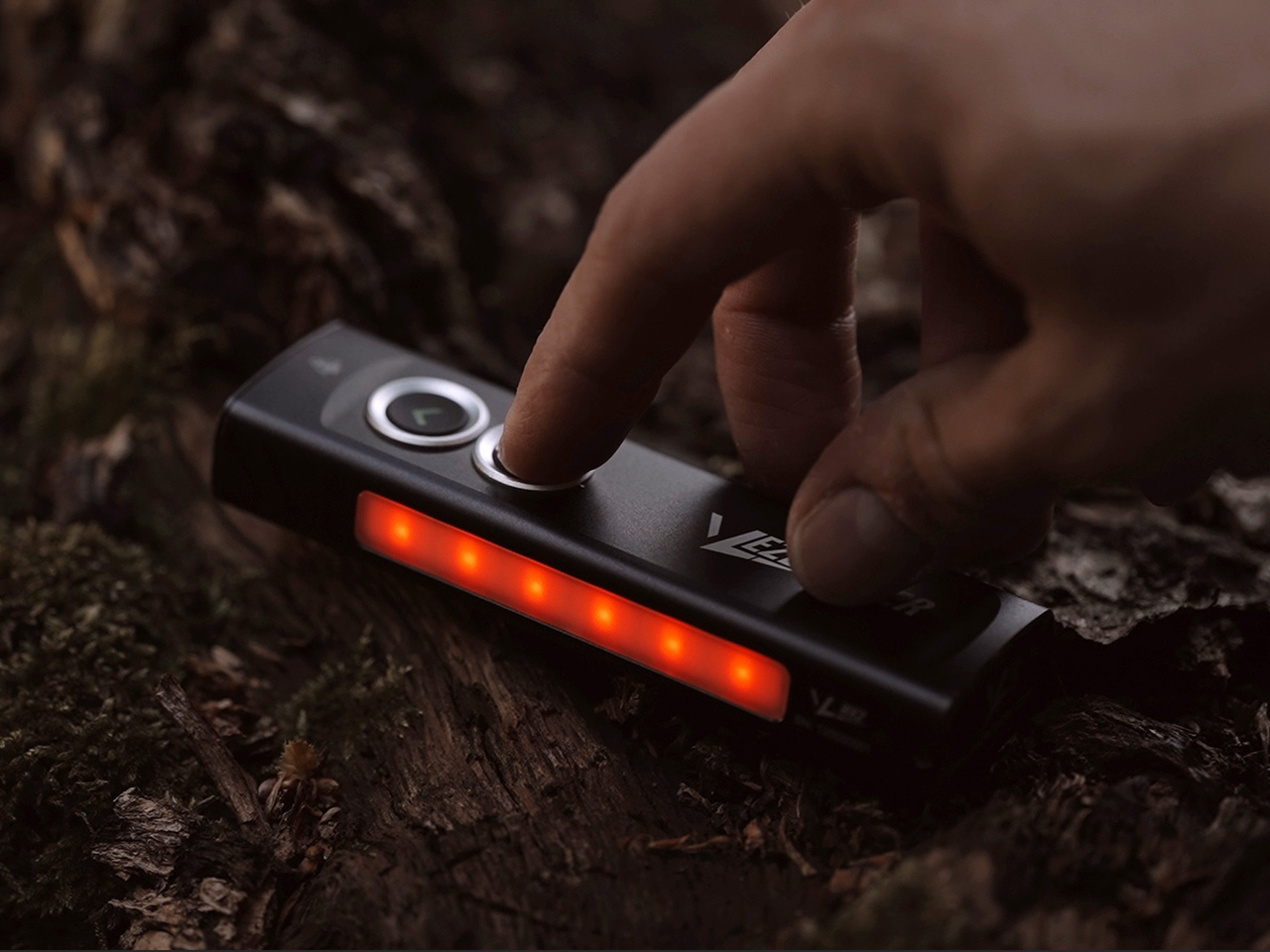 Five-in-one flashlight，VEZERLEZER WK2，Stepless Dimming Side Lights，Magnetic tail cover，