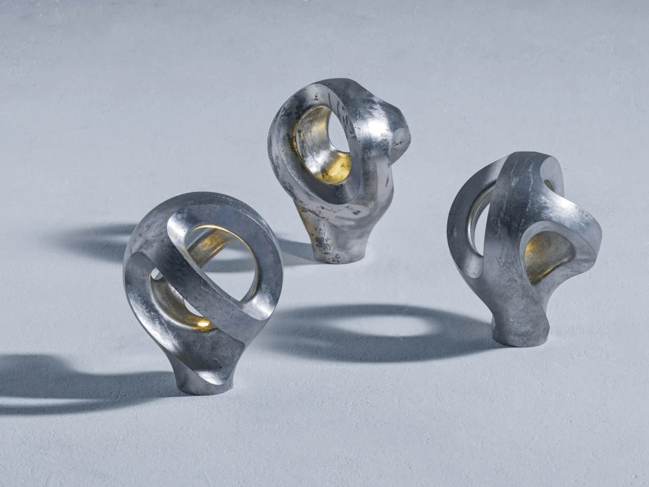 Aperire，Abandoned aluminum cans，Environmental Recycling，Wind-like fossil texture，Sustainable design，