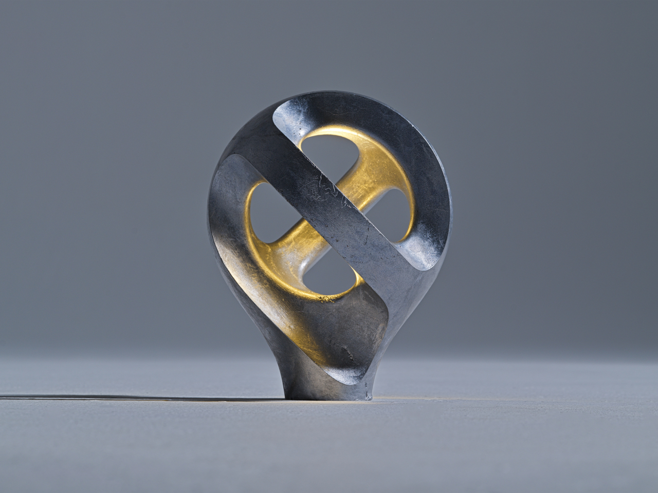 Aperire，Abandoned aluminum cans，Environmental Recycling，Wind-like fossil texture，Sustainable design，