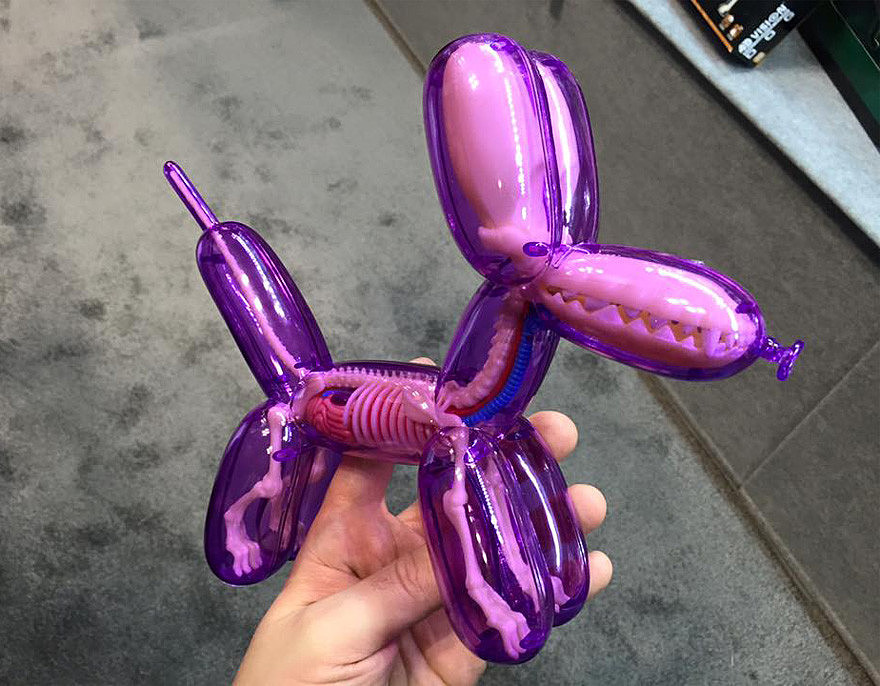 Toys，real，children，initiation，