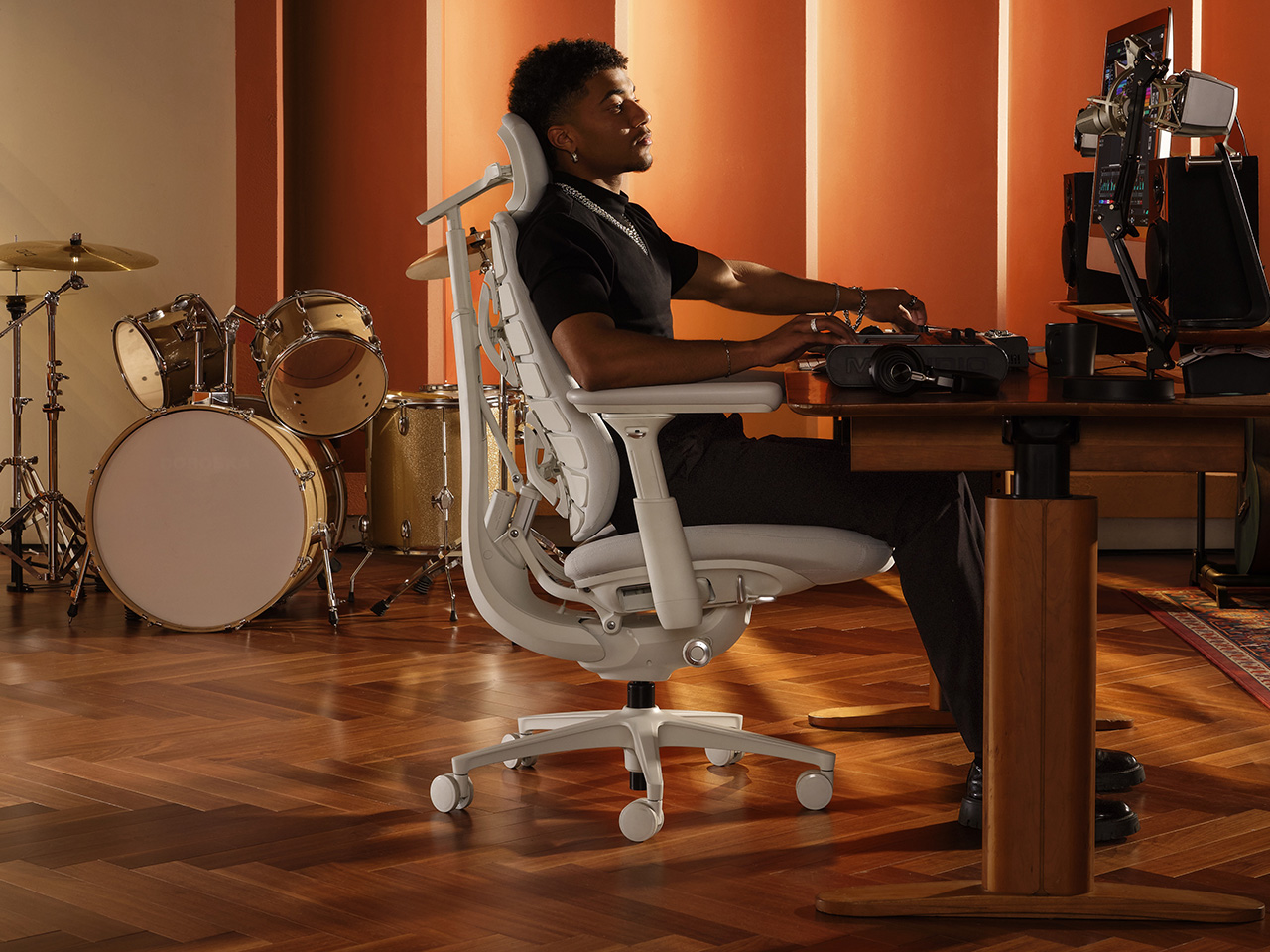 Maxis，chair，ergonomic chair，furniture，