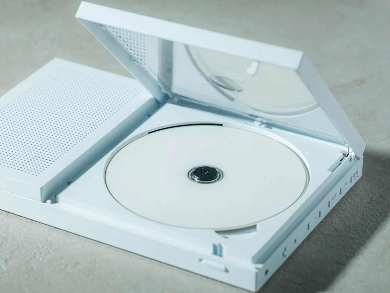 Portable CD，player，Streaming Counterattack，Physical music revival，