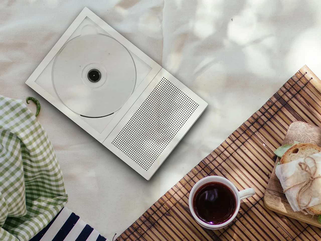 Portable CD，player，Streaming Counterattack，Physical music revival，