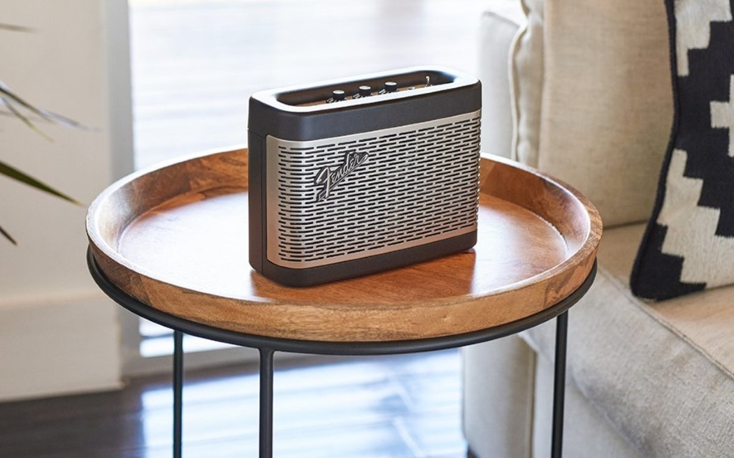 Fender，Metal，loudspeaker box，Bluetooth，