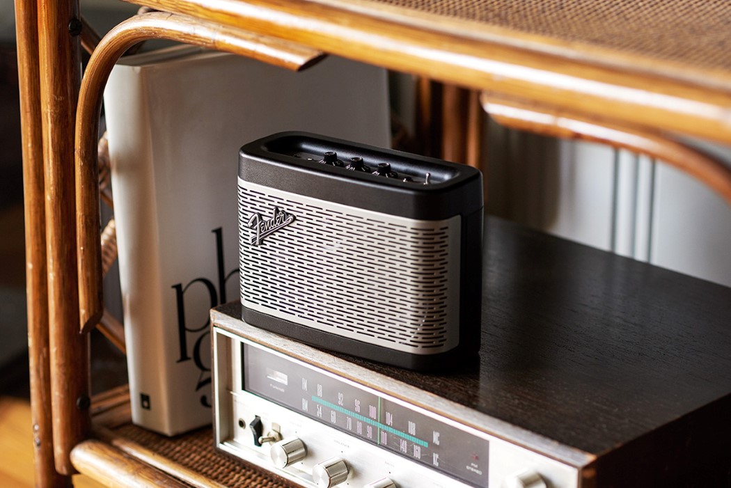 Fender，Metal，loudspeaker box，Bluetooth，