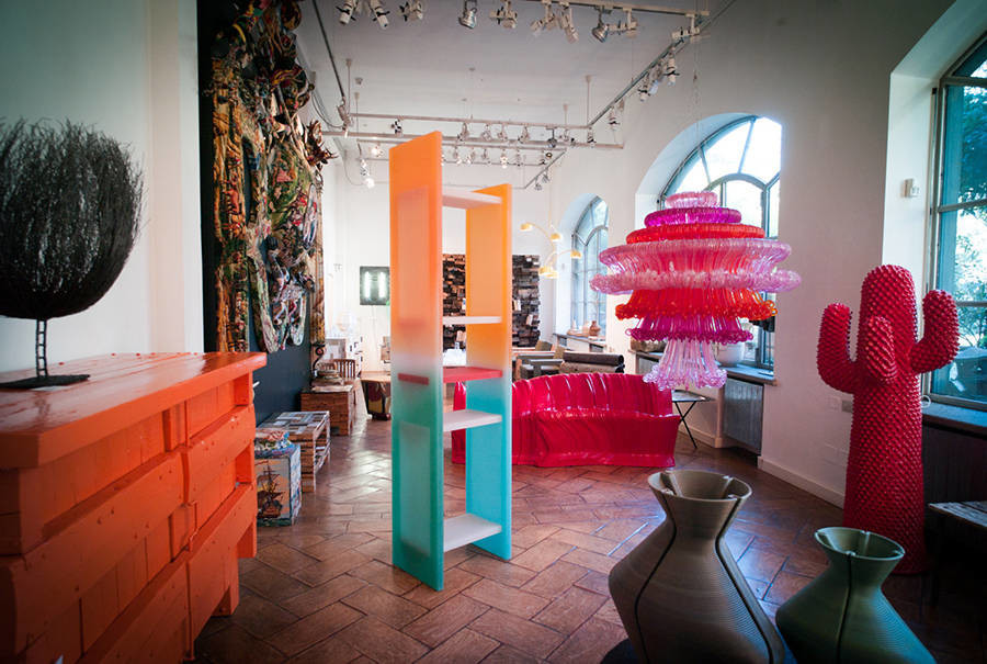 Soft light，translucent，resin，flow，