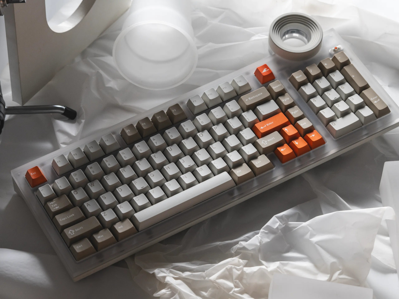 Church of Light，Mechanical keyboard，customized keyboard，Great office desk items，