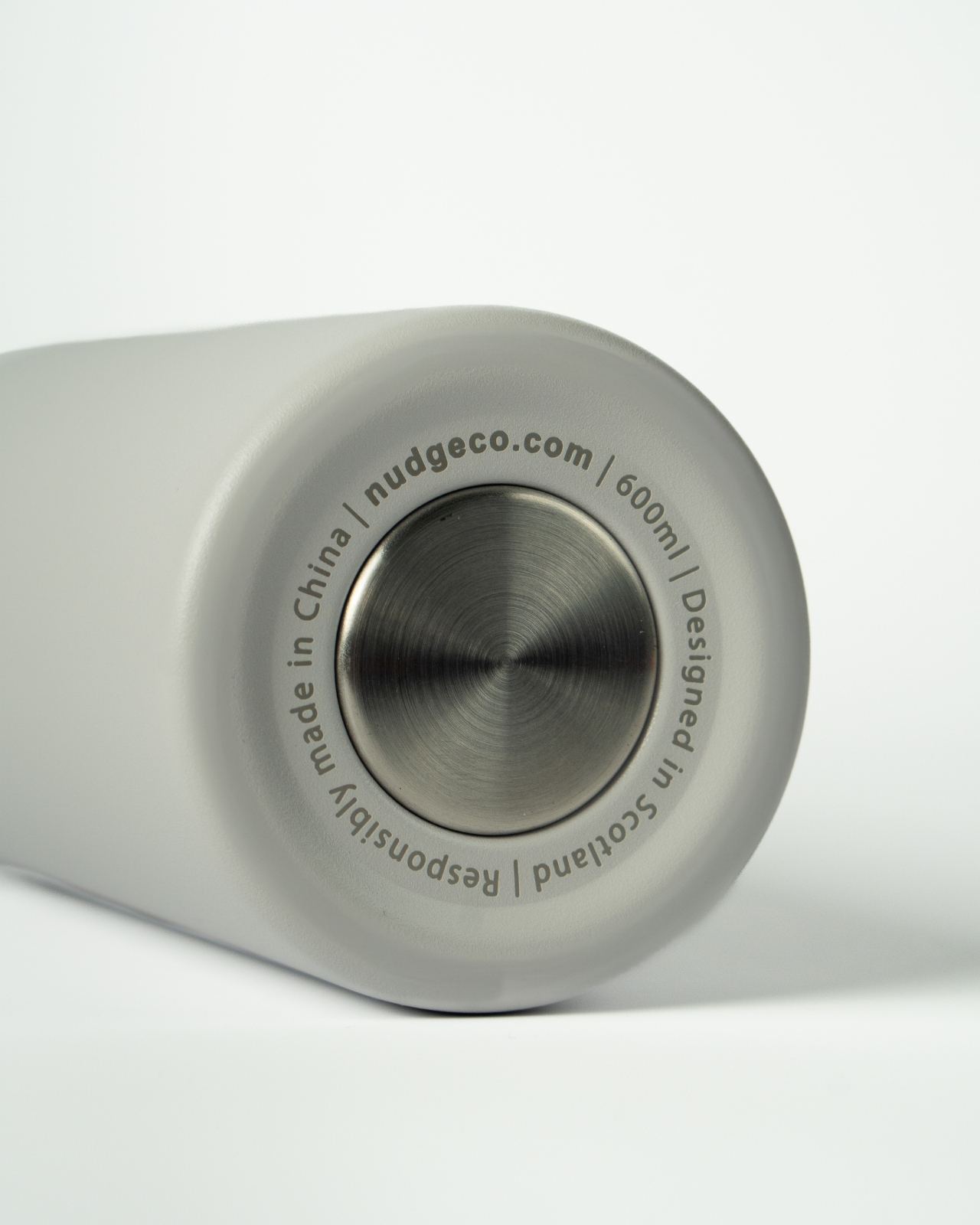 duet，glass，Magnetic attraction，originality，daily supplies，