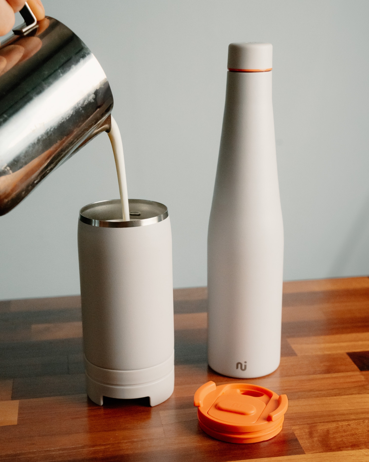duet，glass，Magnetic attraction，originality，daily supplies，