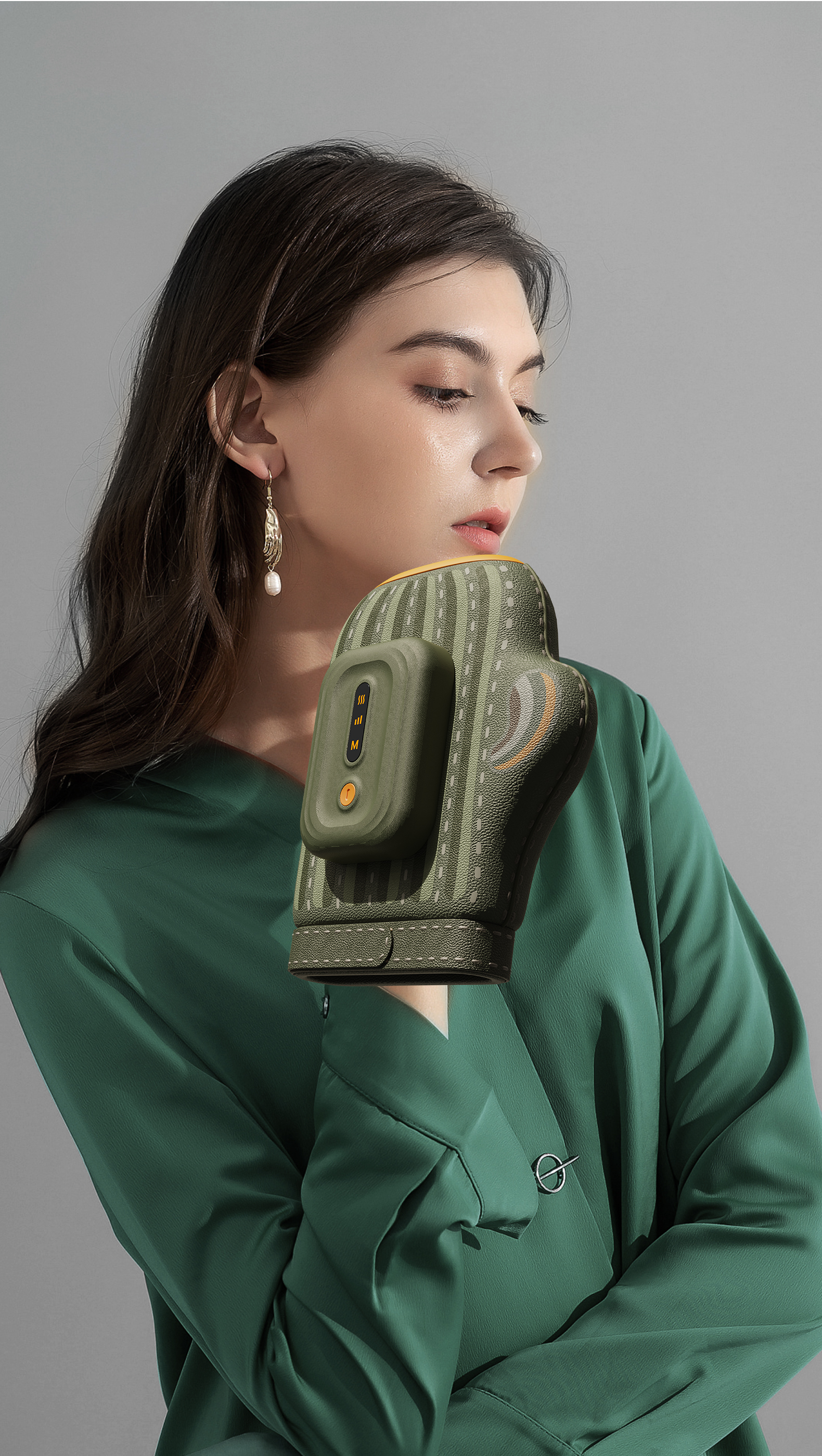 cactus，Immortal Story，Hand massage instrument，Color contrast design，Leather surface，Personal care products，Maiden heart，Full of vitality，