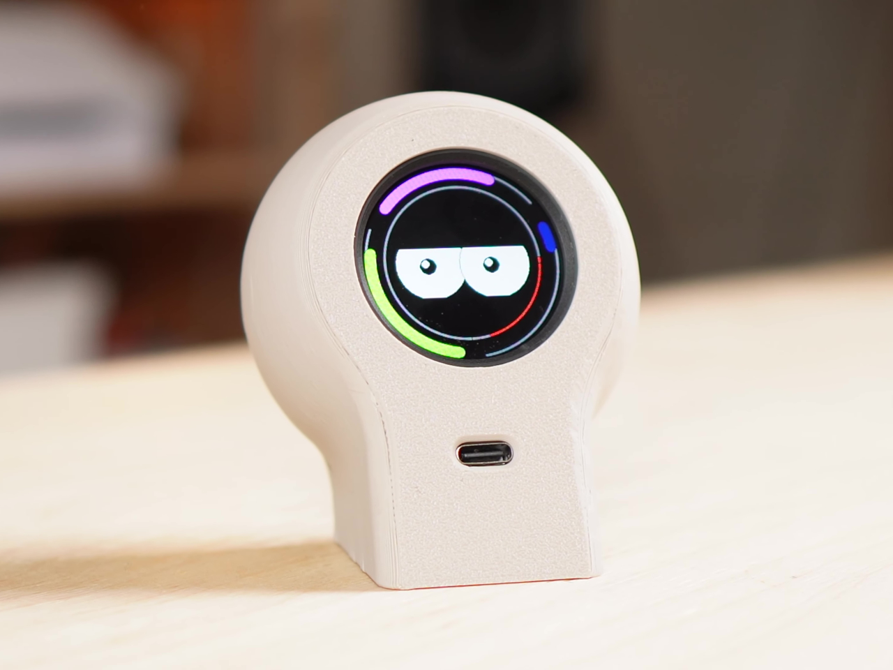 Stress-relief gadget，Electronic equipment，Interesting interaction，Good things on the table，DIY Desk Companion，