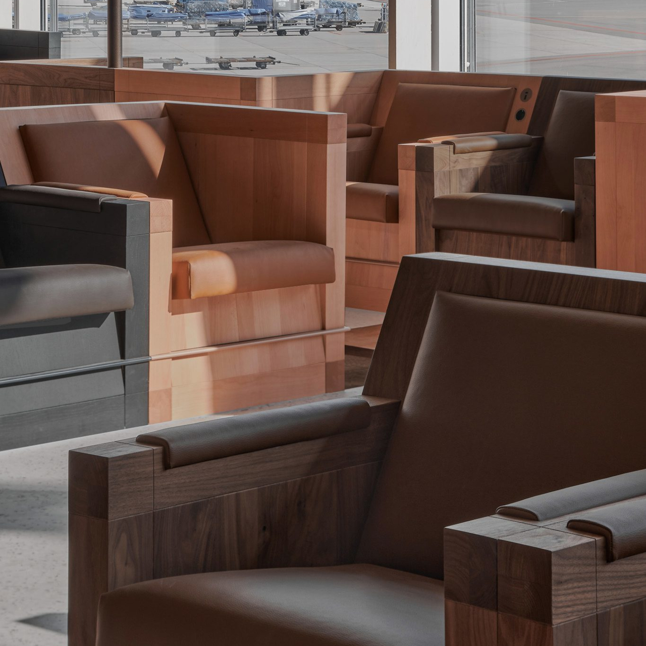 Schiphol Airport，Dutch style，Modular seat，European solid wood，Airport Interior Design，