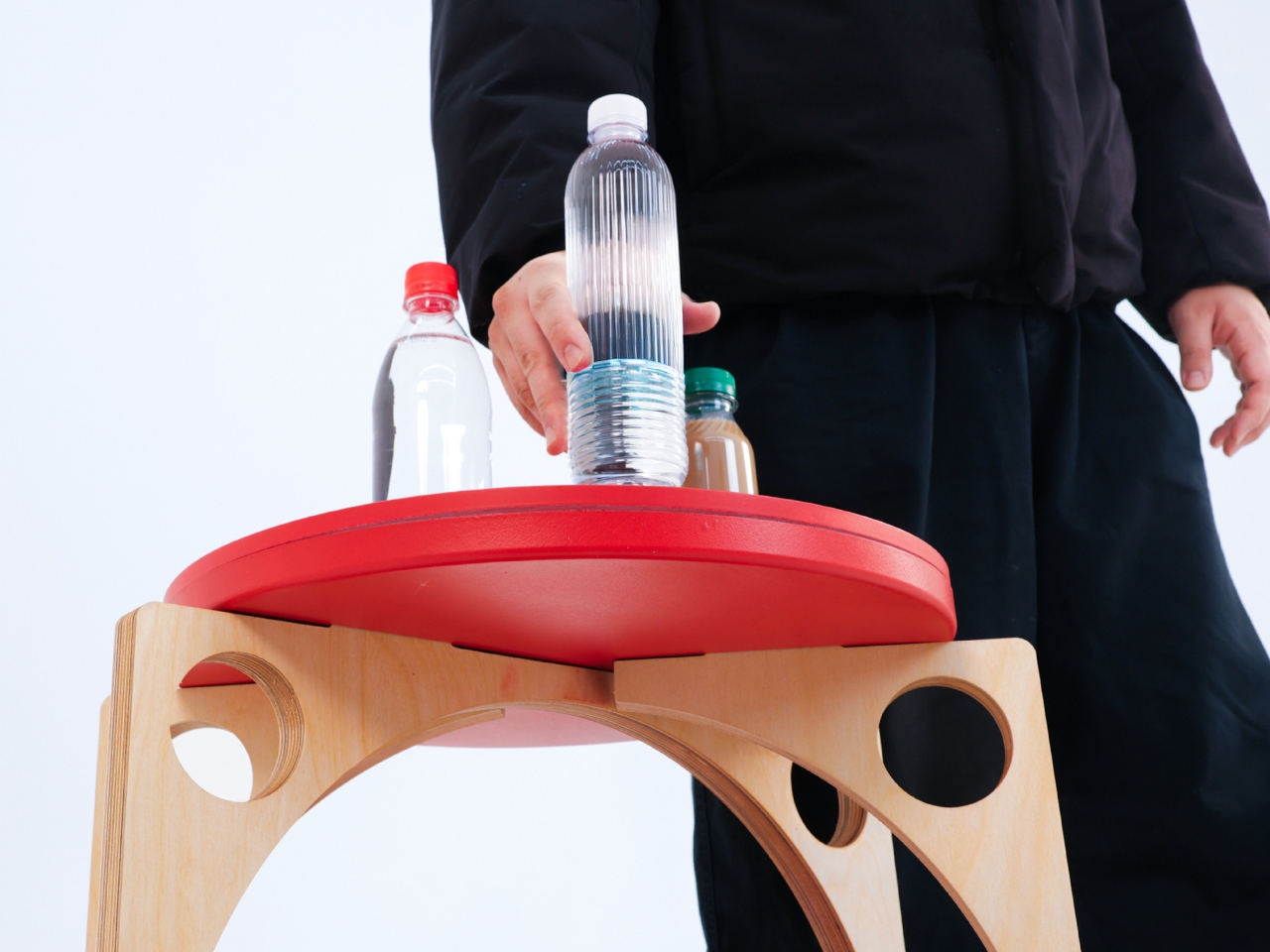 OTTO Footstool，Tumbler Inspiration，Ergonomics，Glued laminated timber，Multifunctional side table，
