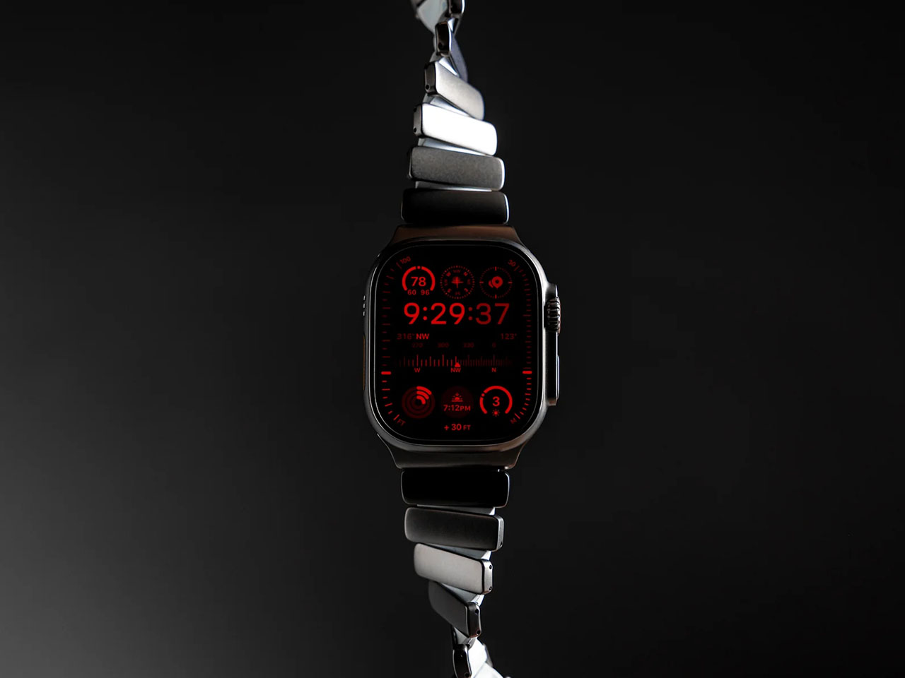 Nomad Stratos Band，Icy Blue Glow，Ultra Strap，Grade 4，titanium alloy，