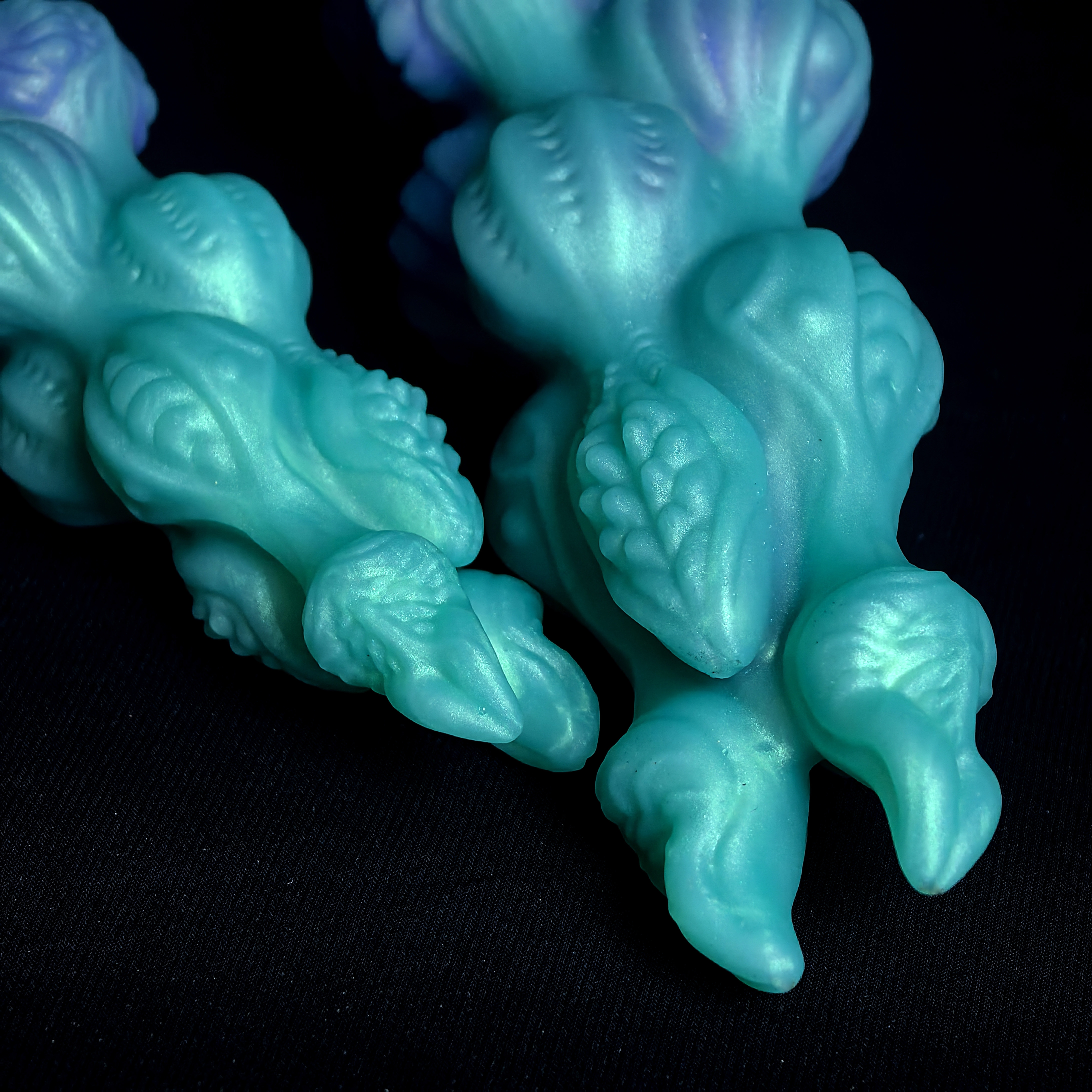 # Adult toys# Alien art，