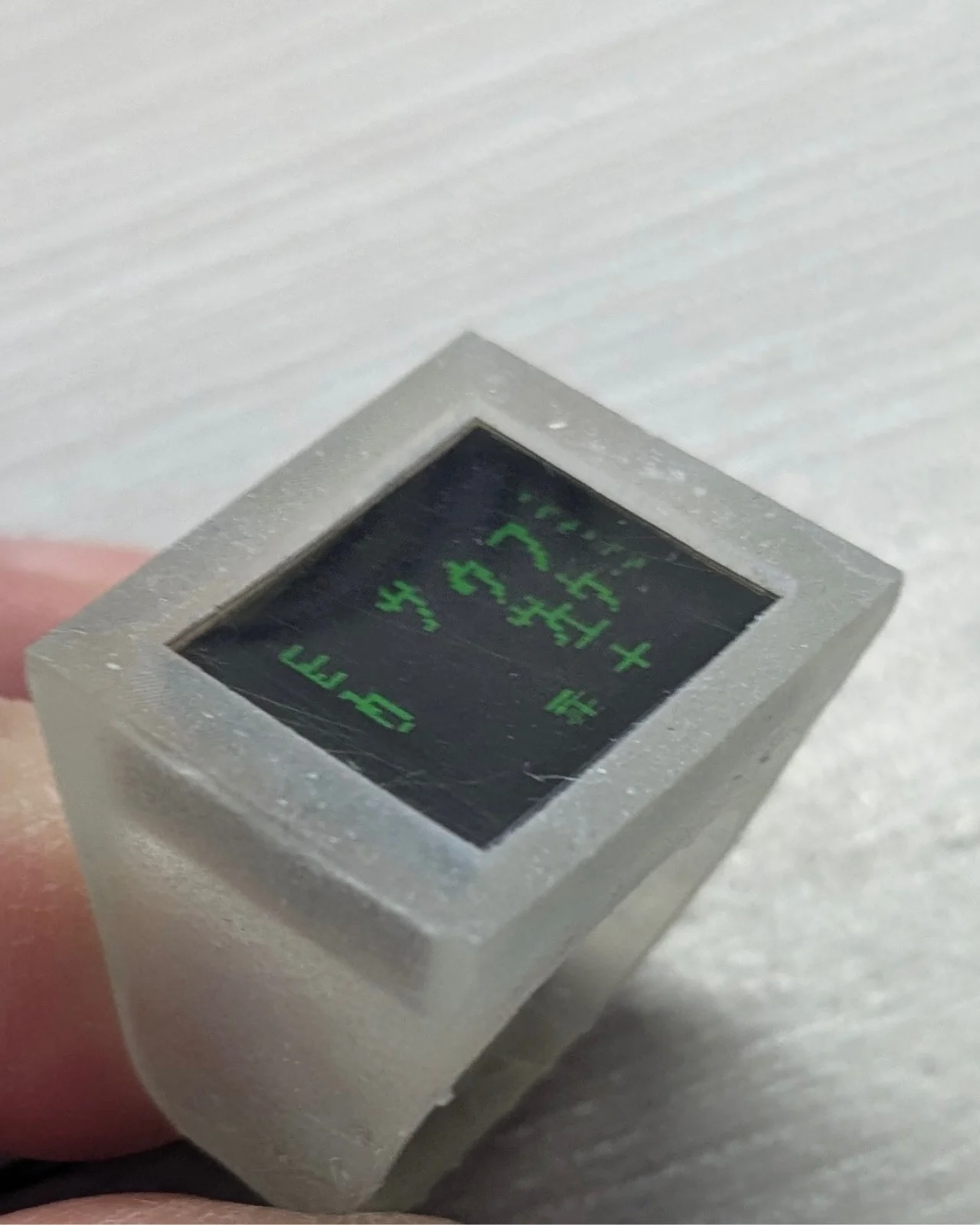 Smart ring，OLED，wearable devices ，Technology Jewelry，