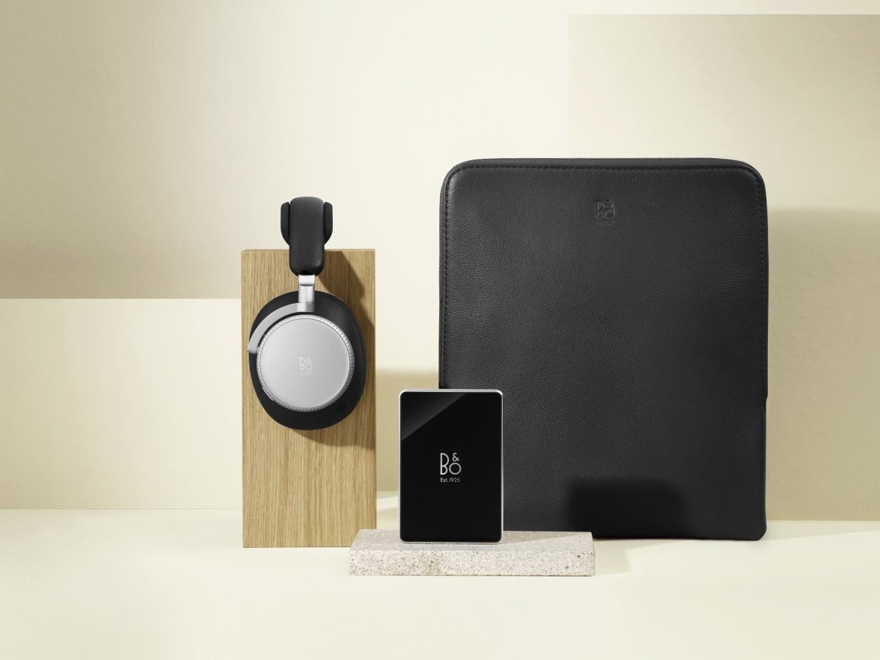 portable source，Qi2 magnetic charging，Glass body，Bang & Olufsen，Beoplay H100，