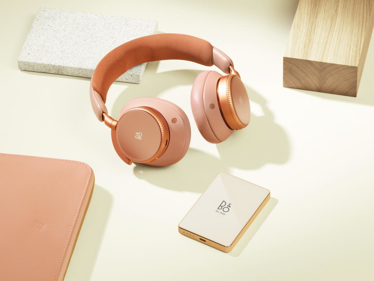 portable source，Qi2 magnetic charging，Glass body，Bang & Olufsen，Beoplay H100，