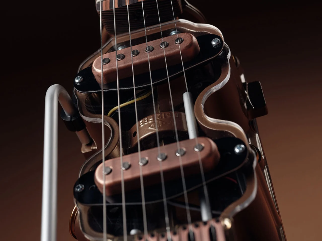 Plateis Guitars，Engine Head Electric Guitar，Transformation of automobile waste parts，Industrial wind musical instruments，