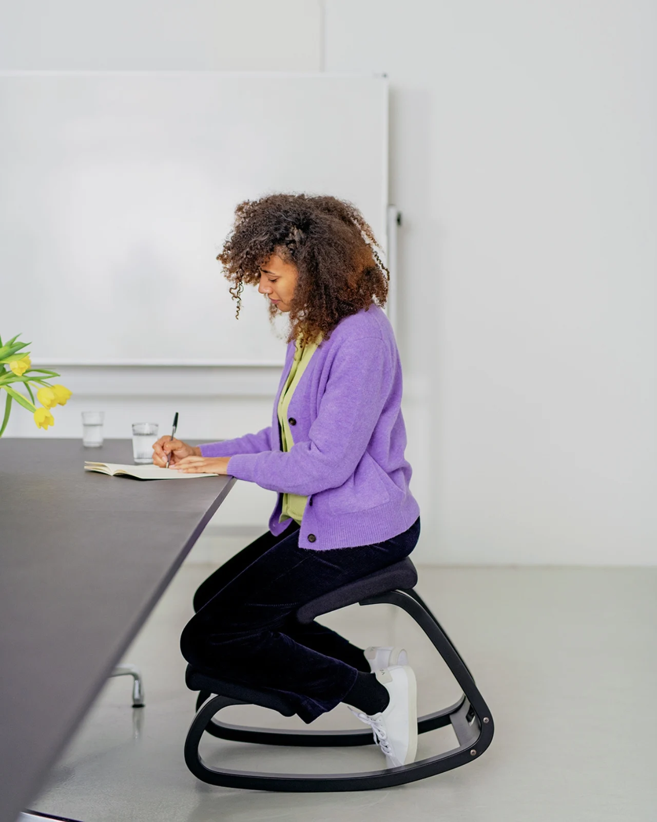 VARIABLE™，Kneeling chair，ergonomic chair，Nordic design，Recycled polyester fabric，