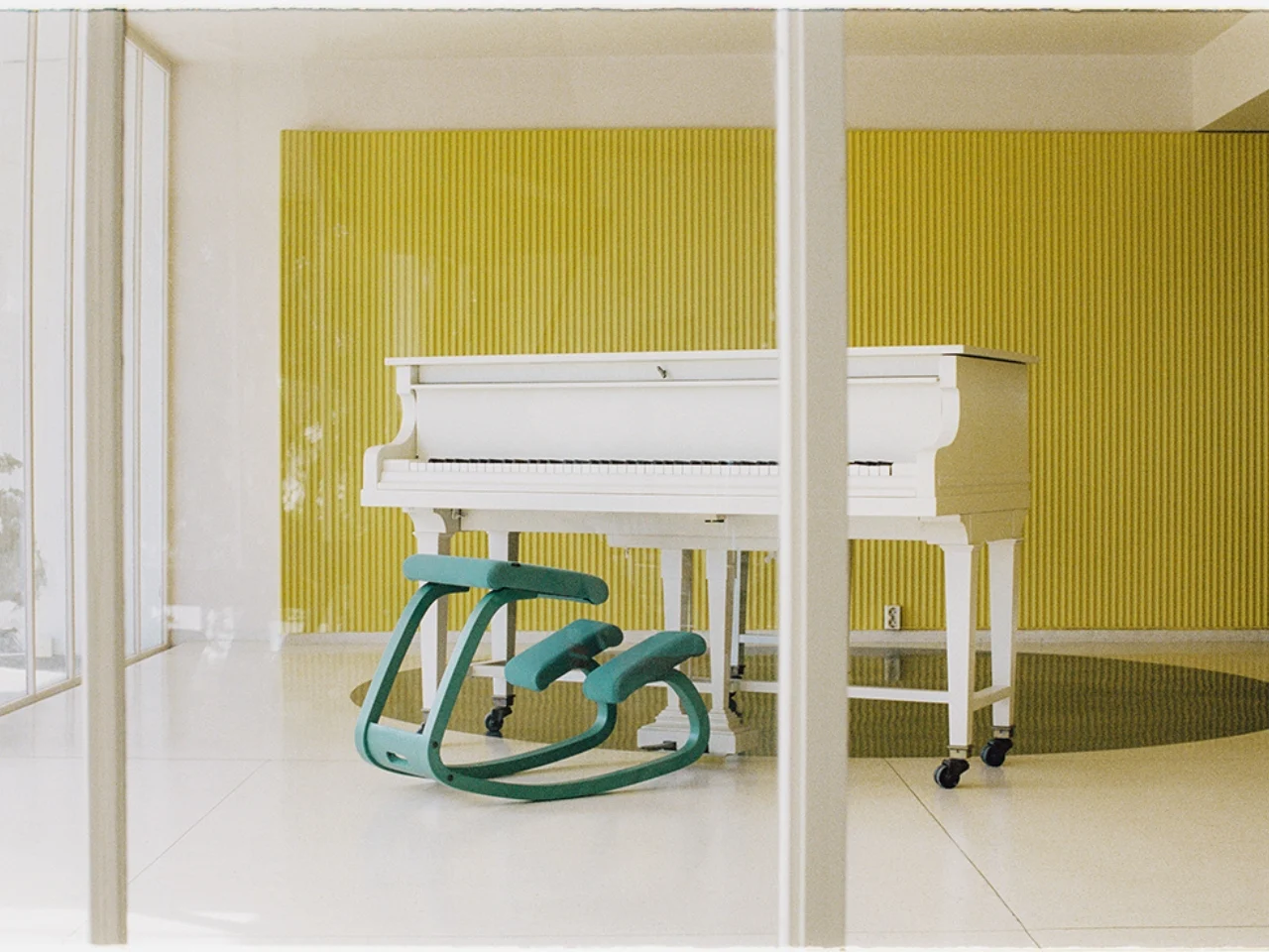 VARIABLE™，Kneeling chair，ergonomic chair，Nordic design，Recycled polyester fabric，