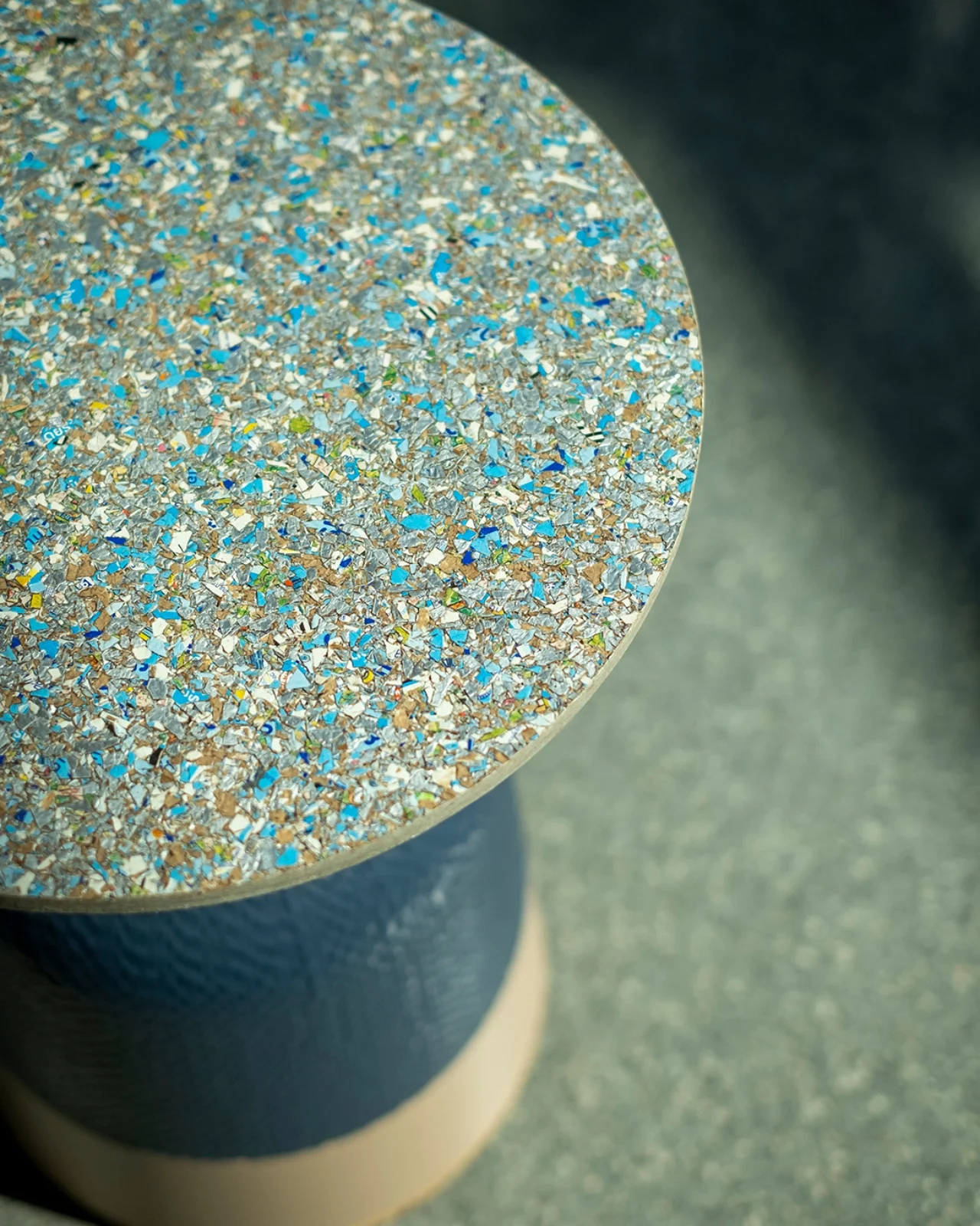 Recycled polypropylene，RE-UP Side，Polycarbonate frosted base，Rubber wood，coffee grounds mocha staining，