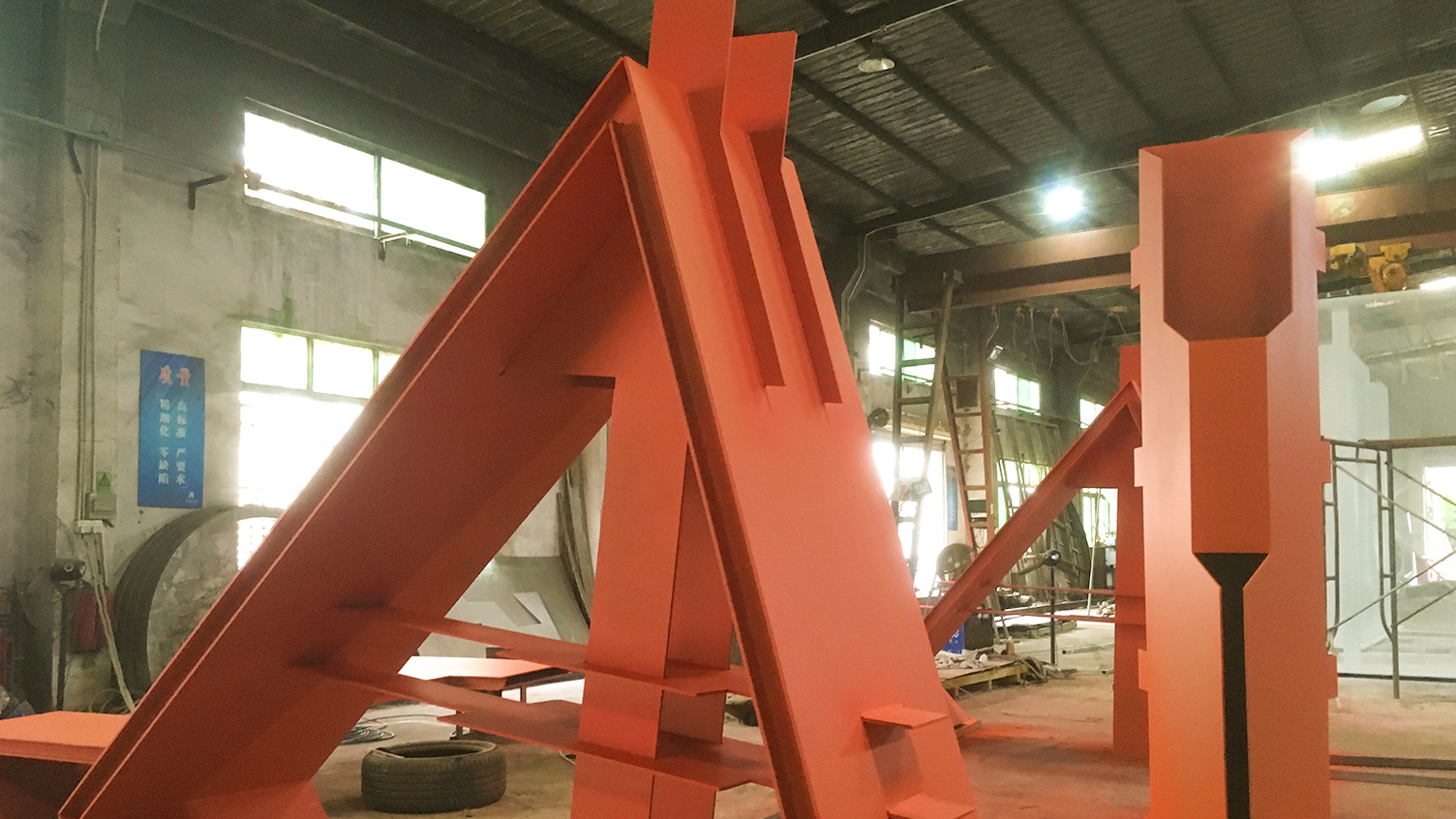 Campus Sculpture Sculpture Making Spiritual Fortress，