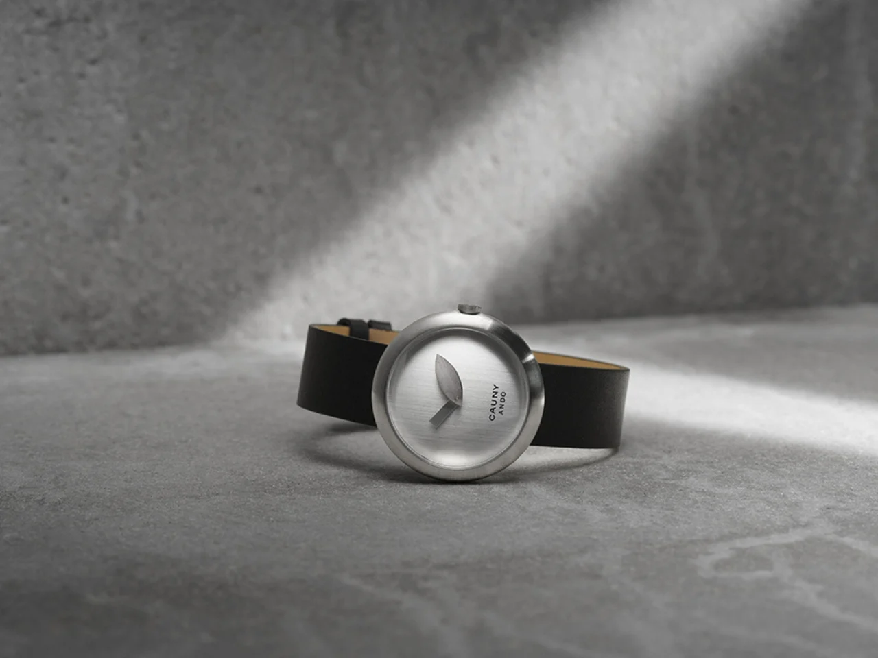 architect，Green Apple Watch，Cauny，Minimalist design ，Metaphor of Youth，