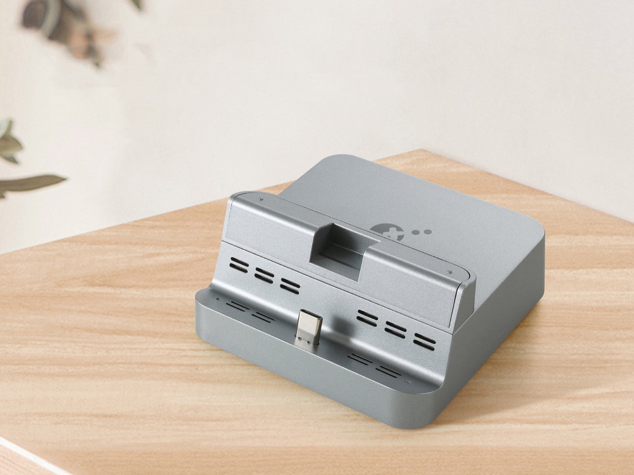 105g Anodized Aluminum，Split Dock，Third gear depth slider，Dustproof flip cover，