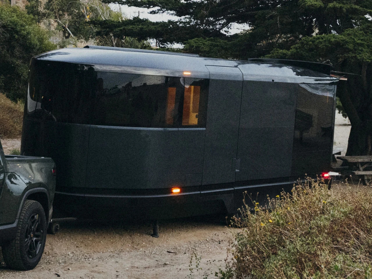 Aboard T4，Trailer RV，vehicle，automobile，