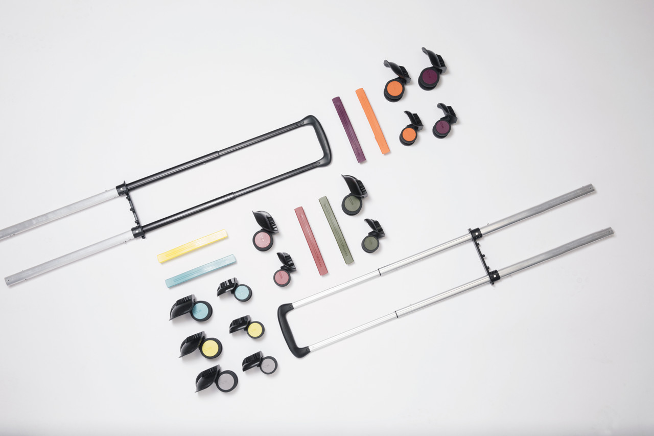 trunk，customized，ROAM，go out，travel，a business travel，