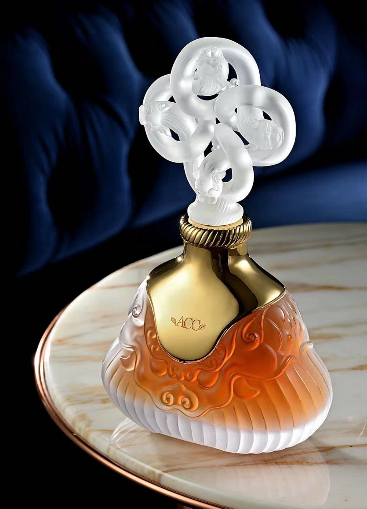 Spirits winery, crystal wine bottle, packaging design, luxury packaging，