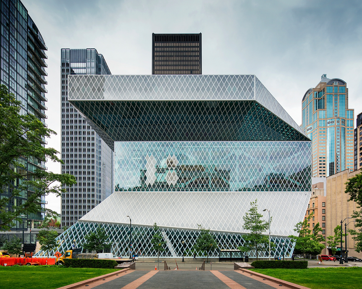 Architectural design，Appearance design，guangzhou opera house ，Zaha，Seattle Central Library ，Building interior，