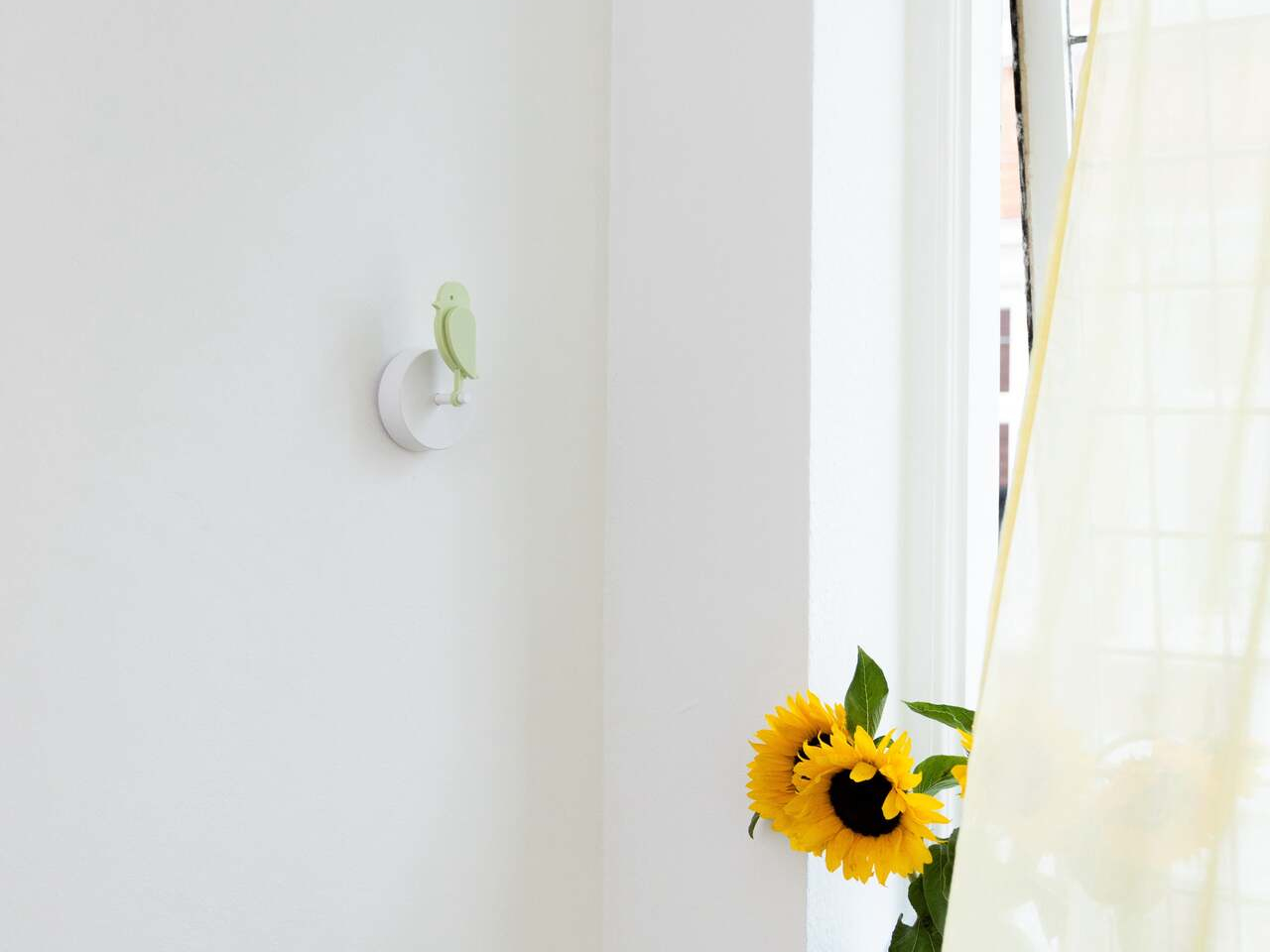 Birdie 2.0，co2，No screen interaction，Indoor air monitoring，Recycled plastics，