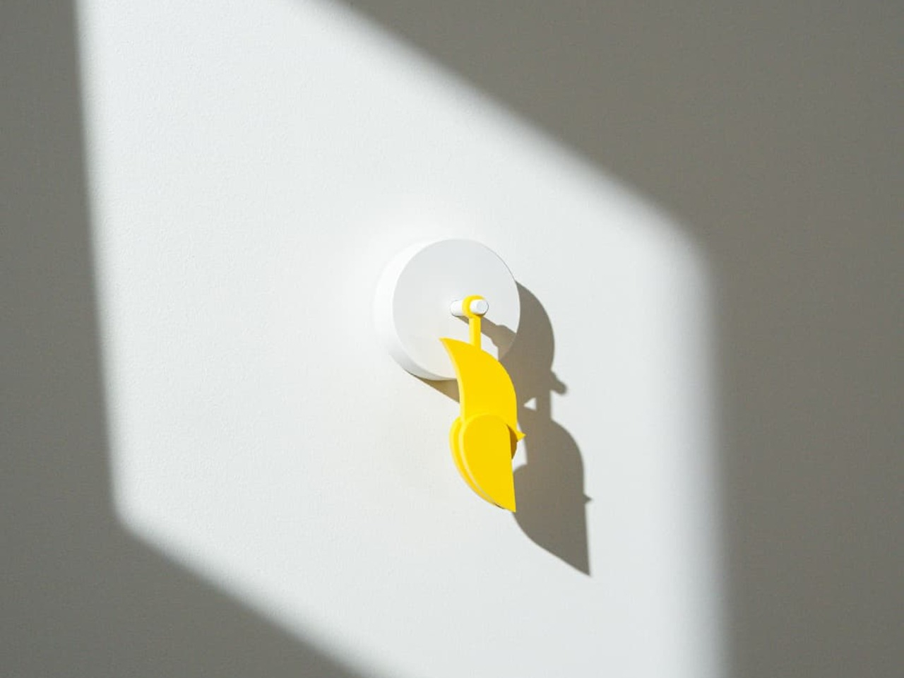Birdie 2.0，co2，No screen interaction，Indoor air monitoring，Recycled plastics，