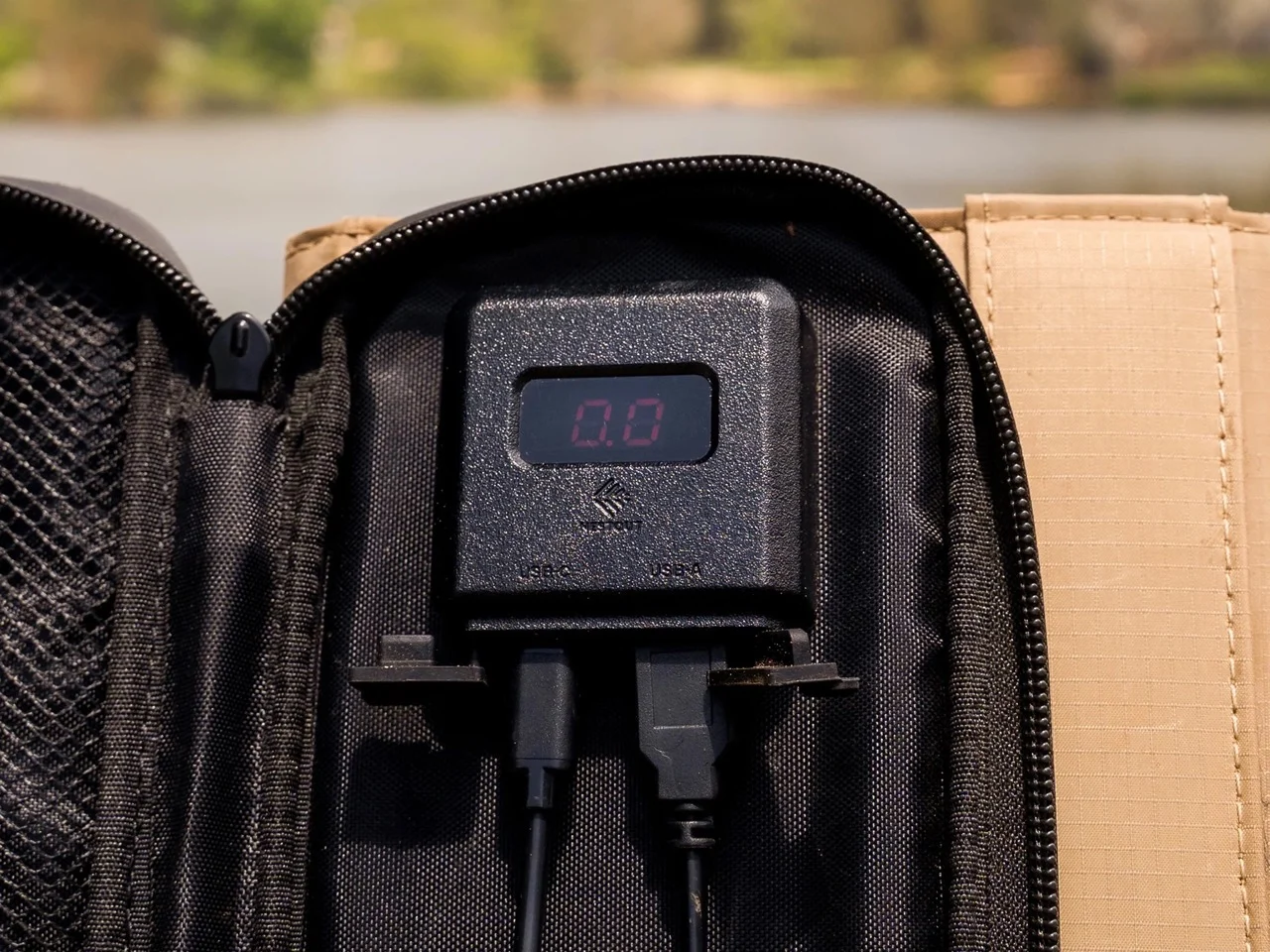 Solar Charger ，Solar Charger ，Maxeon cell，Maxeon cell，Outdoor USB，Outdoor USB，camping outfit，camping outfit，NESTOUT，NESTOUT，