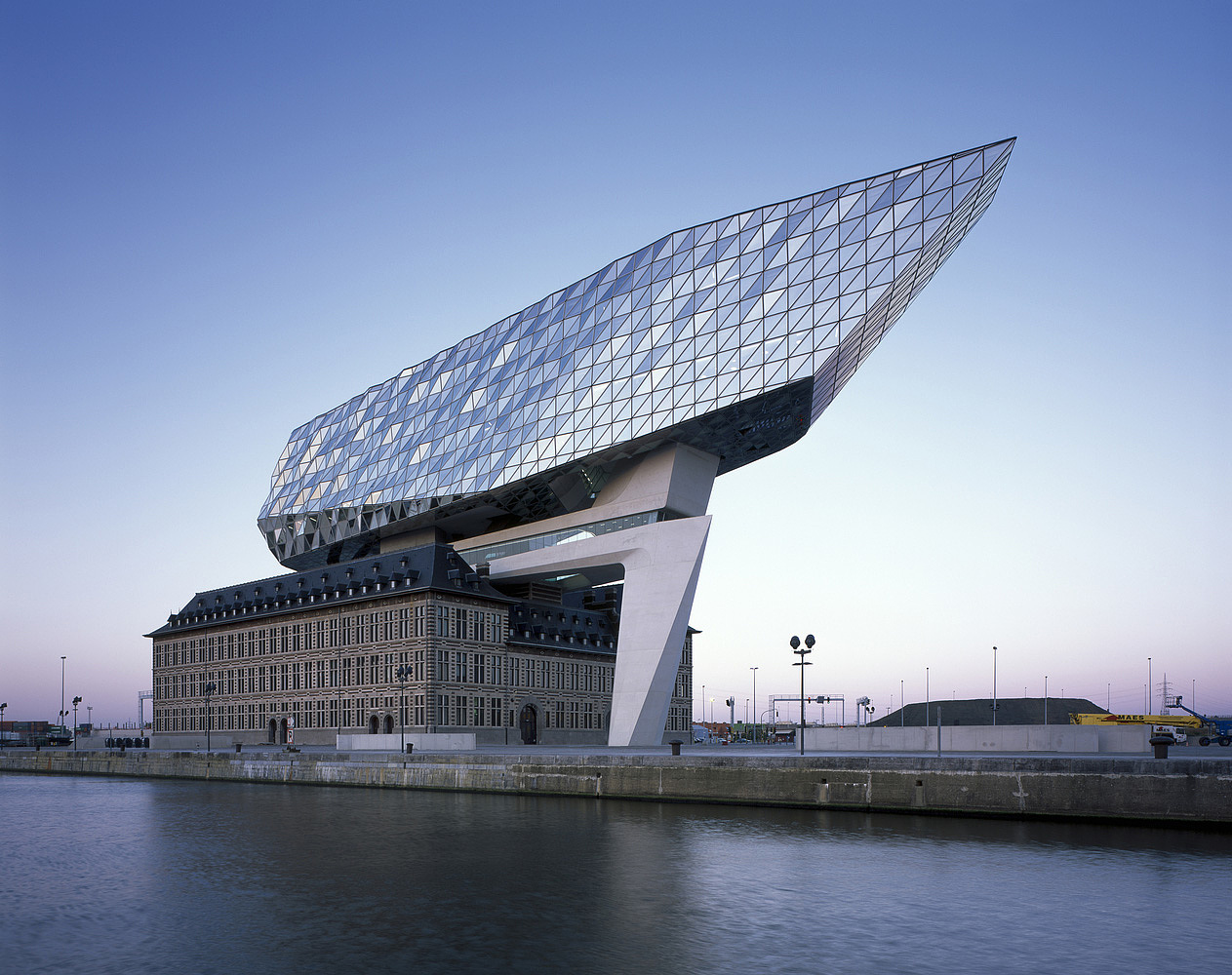 Port building，Diamond City，Architectural design，