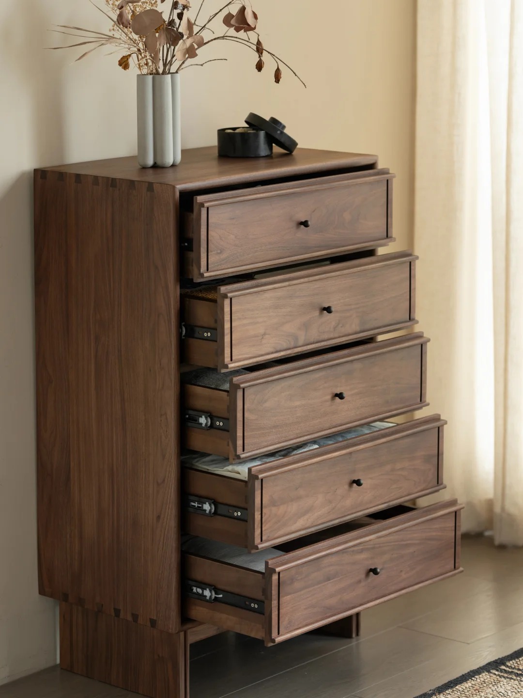 Bucket cabinet design，Residential Furniture，Black walnut furniture，Solid wood furniture，Original design，furniture design ，