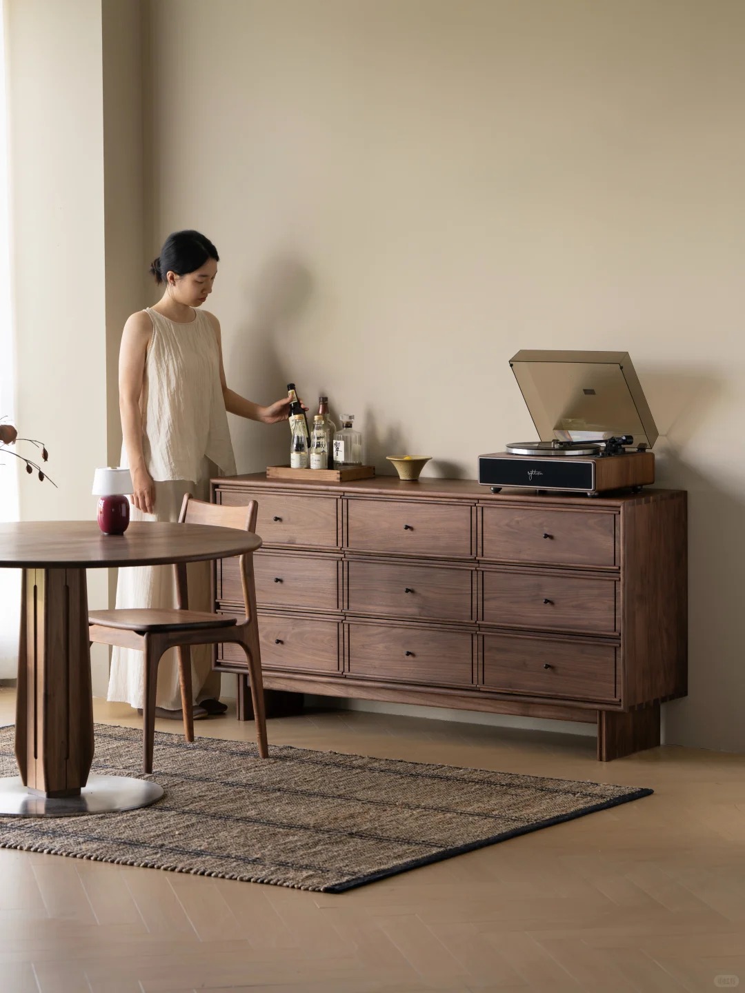 Bucket cabinet design，Residential Furniture，Black walnut furniture，Solid wood furniture，Original design，furniture design ，