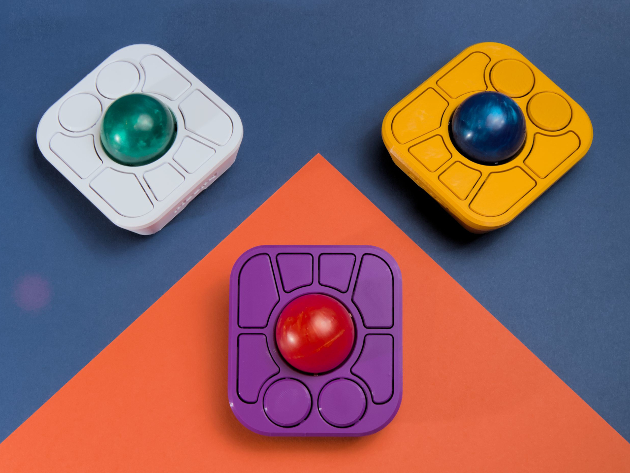 Ploopy A，Open source hardware，Ergonomics，Desktop efficiency，Modular design，