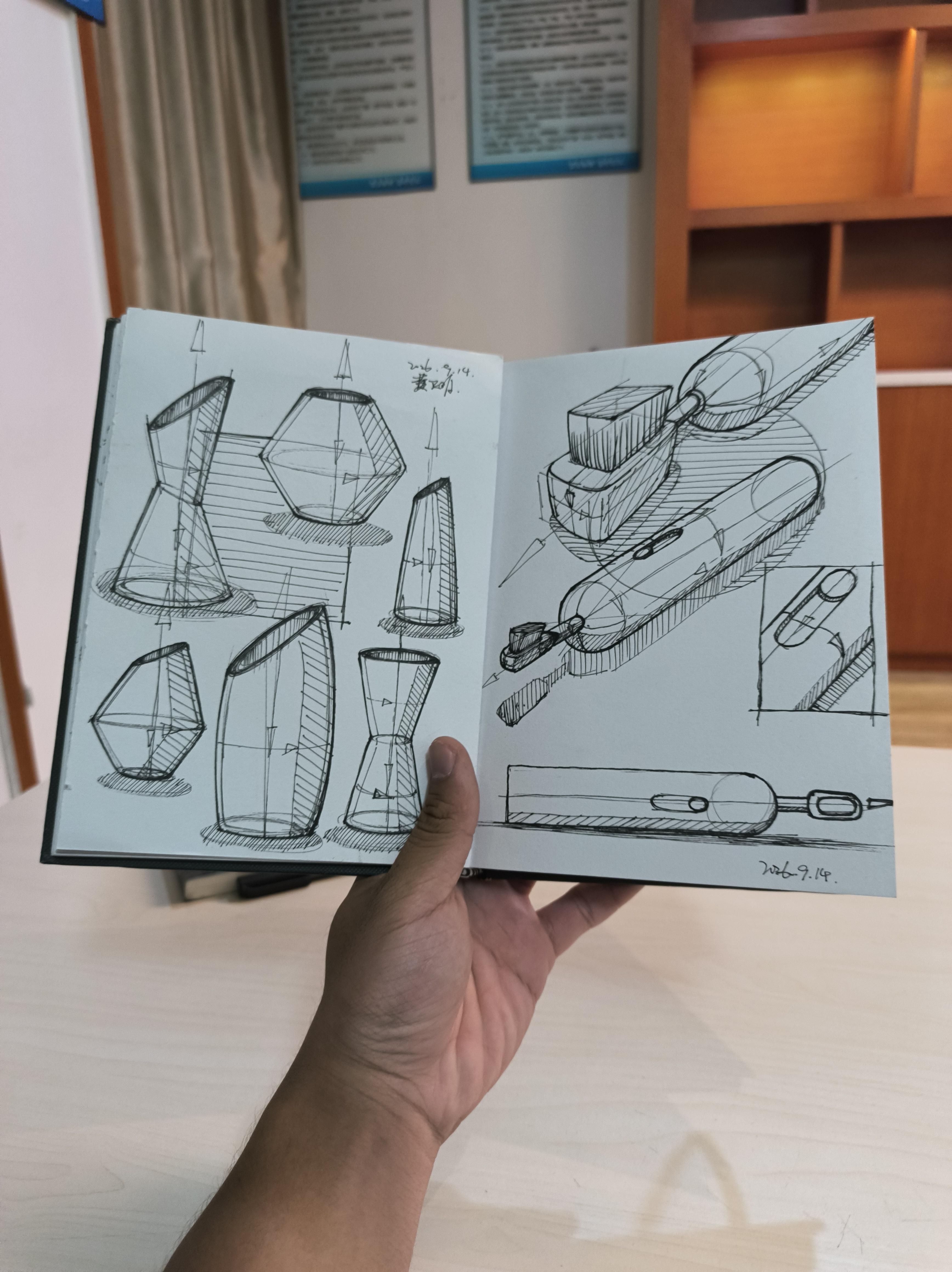 Hand drawn，Product Design Sketches，industrial design，