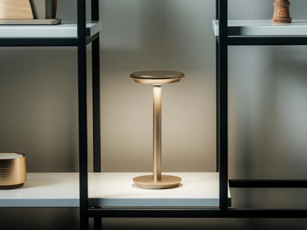 furniture，lamps and lanterns，Lighting tools，Infinite Solas Lamp，