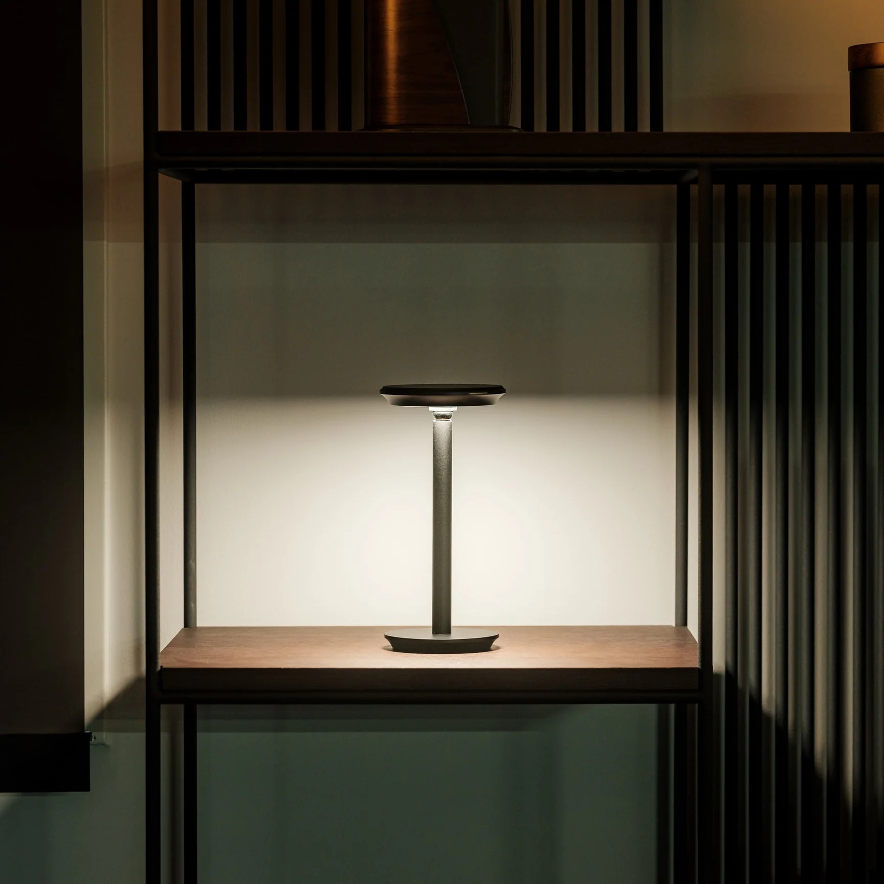 furniture，lamps and lanterns，Lighting tools，Infinite Solas Lamp，